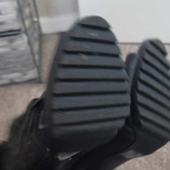 SOLD 3/26 - Picture 10 of 10